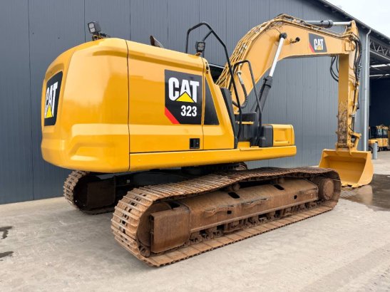 CAT 323 07A 36 2018 2 Crawler Excavators image 4