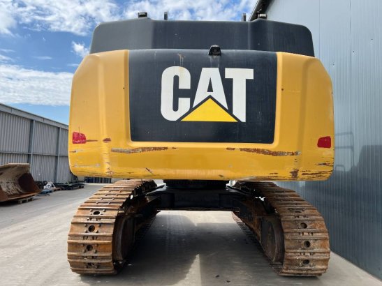 CAT 352 F 352 F 2017 2 Crawler Excavators image 4