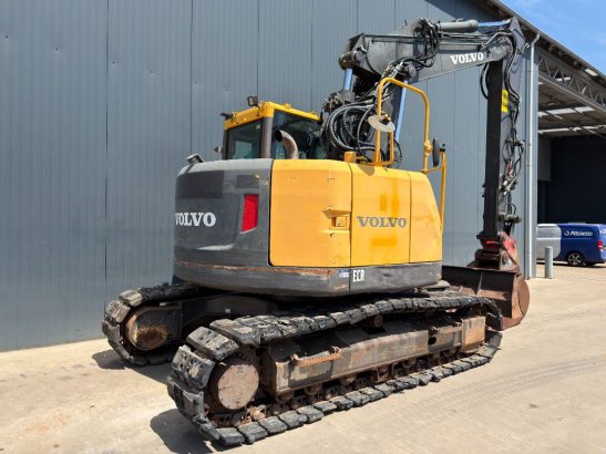 Volvo ECR145CL VA ECR145CL VA 2010 2 Crawler Excavators image 4