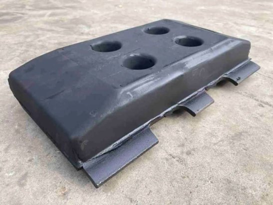 Demag Rubber Asphalt Pads Demag Rubber Asphalt Pads 2026 1 image 4