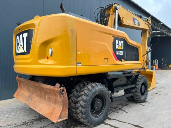 CAT M320F M320F 2014 2 Wheeled Excavators image 4