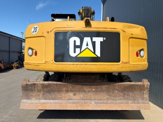 CAT M322D M322D 2015 2 Wheeled Excavators image 4