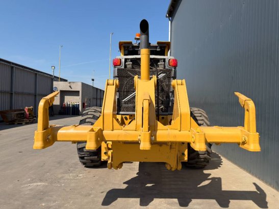 Volvo G946 - AWD G946 - AWD 2012 2 Motor graders image 4