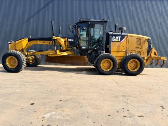 CAT 140M2 140M2 2014 2 Motor graders image 5