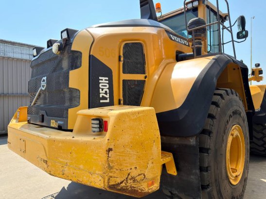 Volvo L250H - NEW TIRES L250H - NEW TIRES 2016 2 Wheel Loaders image 5