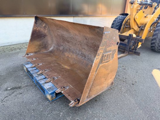 CAT 908M | NEW TYRES 908M | NEW TYRES 2017 2 Wheel Loaders image 5