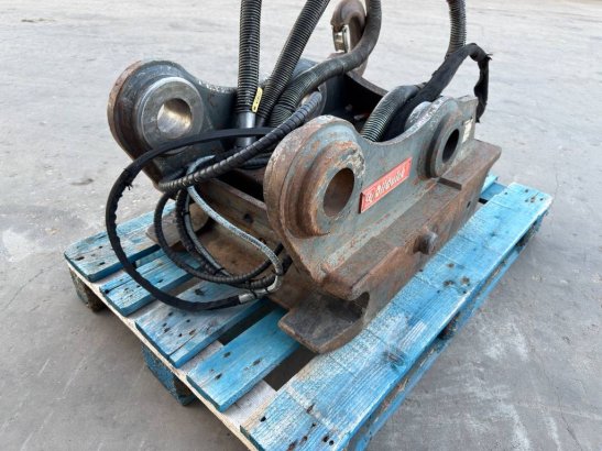 OilQuick OQ80 - M318D / M320F / M322D / 320D / 320E / 323D OilQuick OQ80 - M318D / M320F / M322D / 320D / 320E / 323D 2016...