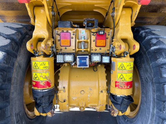 CAT 772G - Excellent condition! 772G - Excellent condition! 2016 2 Dump Truck image 5