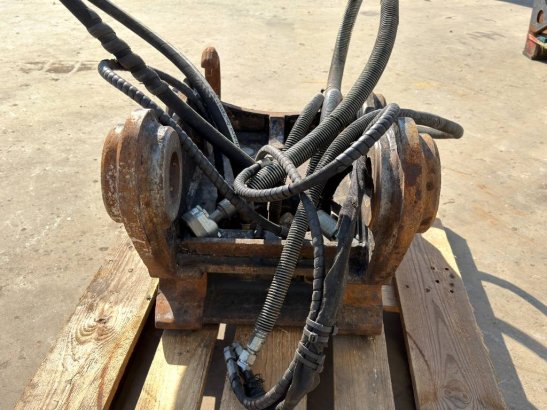 OilQuick OQ65 - M318D / M320F / M322D / 320D / 320E / 323D OilQuick OQ65 - M318D / M320F / M322D / 320D / 320E / 323D 2017...