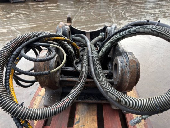 OilQuick OQ80 - M318D / M320F / M322D / 320D / 320E / 323D OilQuick OQ80 - M318D / M320F / M322D / 320D / 320E / 323D 2010...