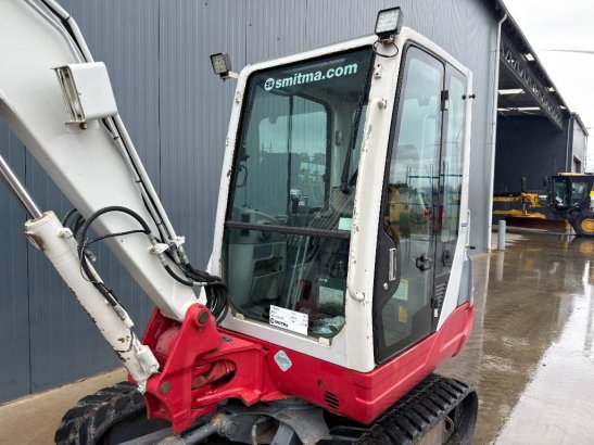 Takeuchi TB235 TB235 2010 2 image 6