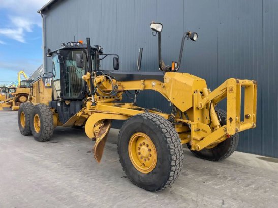 CAT 140M 483 2014 2 Motor graders image 6