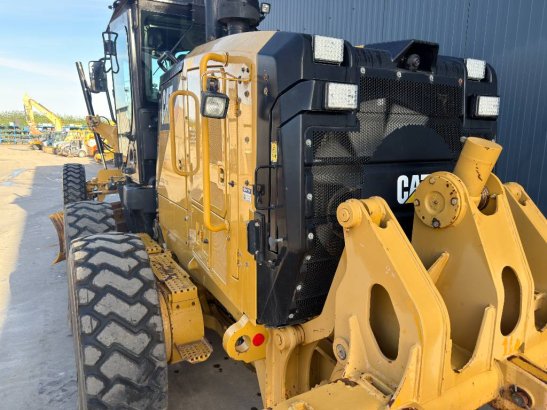 CAT 140M3 AWD 140M3 AWD 2016 2 Motor graders image 6