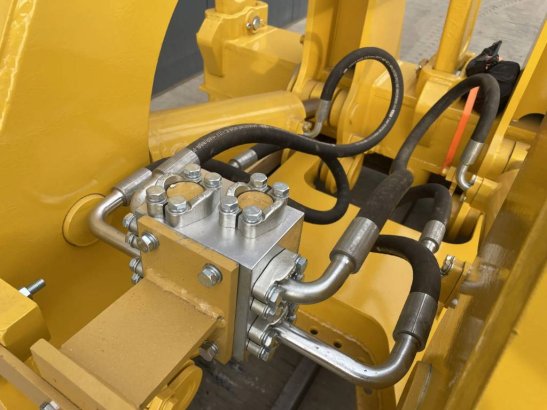 Komatsu D85 D85 2026 1 image 6
