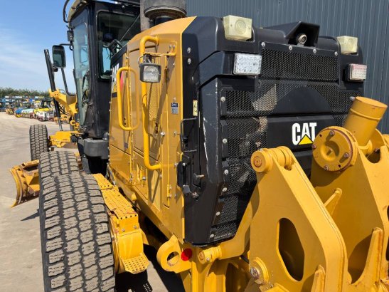 CAT 140M2 140M2 2011 2 Motor graders image 6