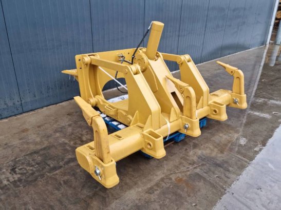 CAT 140GC 483 2026 1 image 6