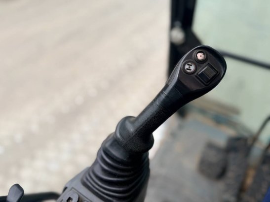 CAT 320 07C | NEW UNDERCARRIAGE 33 2020 2 Crawler Excavators image 6