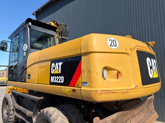 CAT M322D M322D 2015 2 Wheeled Excavators image 6