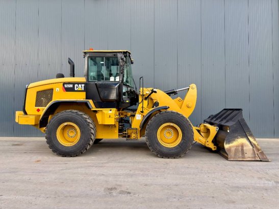 CAT 926M - 990 HOURS - FORKS - 3rd VALVE 926M - 990 HOURS - FORKS - 3rd VALVE 2018 2 Wheel Loaders image 6