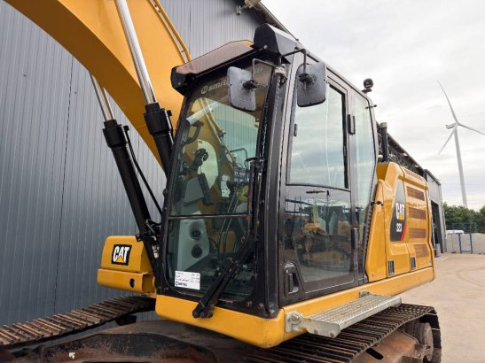 CAT 323 07B 36 2019 2 Crawler Excavators image 7