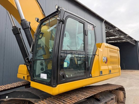 CAT 330 07B 42 2020 2 Crawler Excavators image 7
