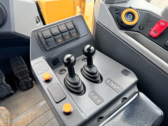 CAT 966 14A 261 2022 2 Wheel Loaders image 7