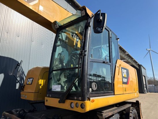 CAT M320F M320F 2014 2 Wheeled Excavators image 7