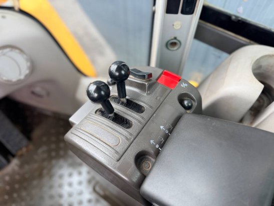 Volvo L120F L120F 2008 2 Wheel Loaders image 7