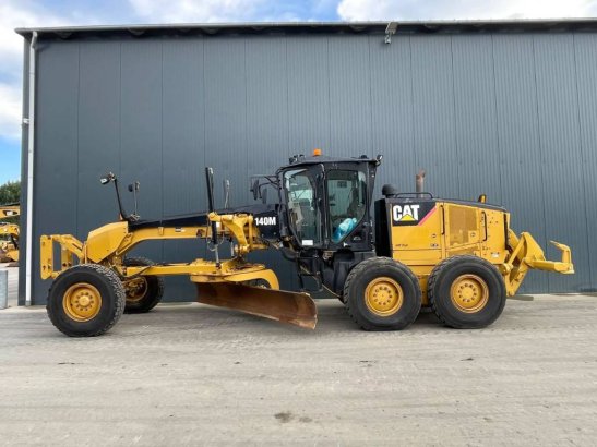 CAT 140M 483 2014 2 Motor graders image 8