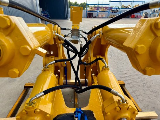 Komatsu D155 D155 2026 1 image 8