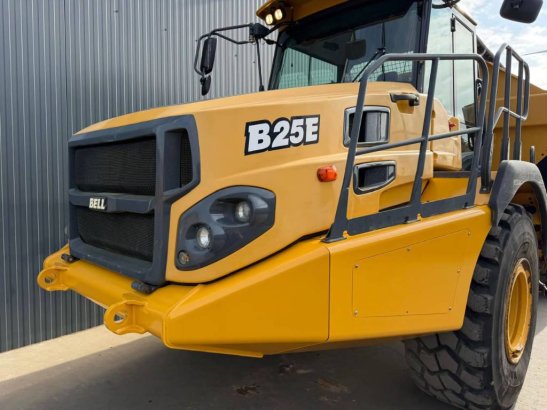 Bell B25E - 1735 HOURS! B25E - 1735 HOURS! 2014 2 Articulated Dump Trucks image 8