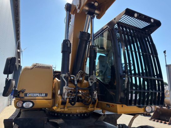 CAT M322D M322D 2015 2 Wheeled Excavators image 8