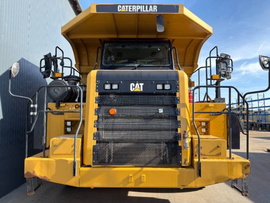 CAT 772G - Excellent condition! 772G - Excellent condition! 2016 2 Dump Truck image 8