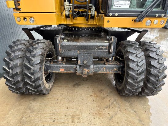 CAT M318F M318F 2015 2 Wheeled Excavators image 9