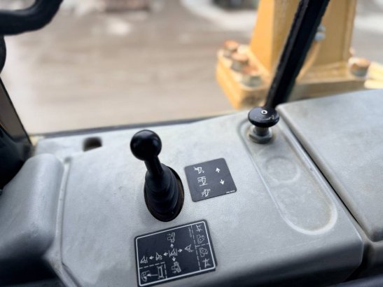 CAT D6N XL - Foldable Blade D6N XL - Foldable Blade 2015 2 Dozers image 9
