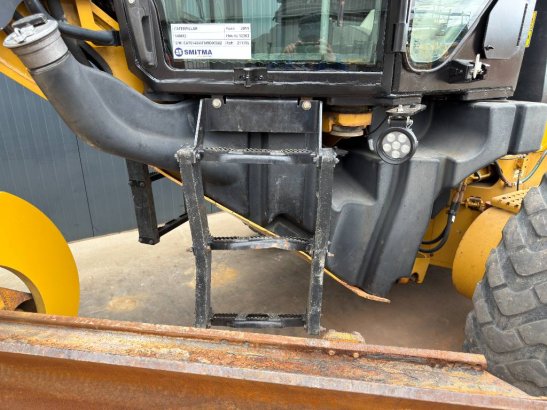 CAT 140M2 140M2 2011 2 Motor graders image 9