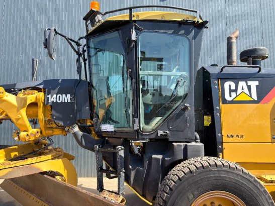 CAT 140M2 140M2 2011 2 Motor graders image 9