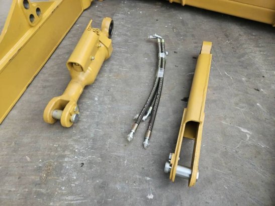 CAT D8R D8R 2026 1 image 9