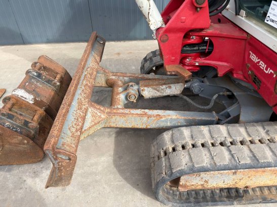 Takeuchi TB230 2650 2017 2 image 24