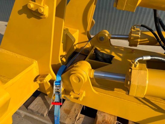 CAT D8T Multi Shank Ripper D8T Multi Shank Ripper 2026 1 image 9