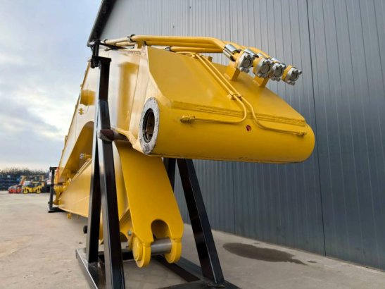 Komatsu PC220 18m set Long Reach Equipment PC220 18m set Long Reach Equipment 2026 1 image 9