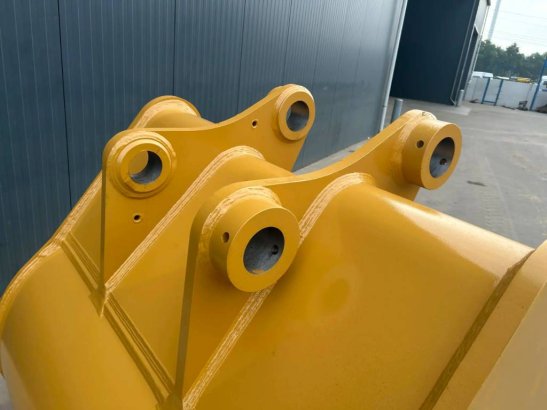 CAT 352 - TB - Rock Bucket 352 - TB - Rock Bucket 2026 1 image 9