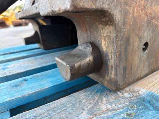 OilQuick OQ80 - M318D / M320F / M322D / 320D / 320E / 323D OilQuick OQ80 - M318D / M320F / M322D / 320D / 320E / 323D 2016...