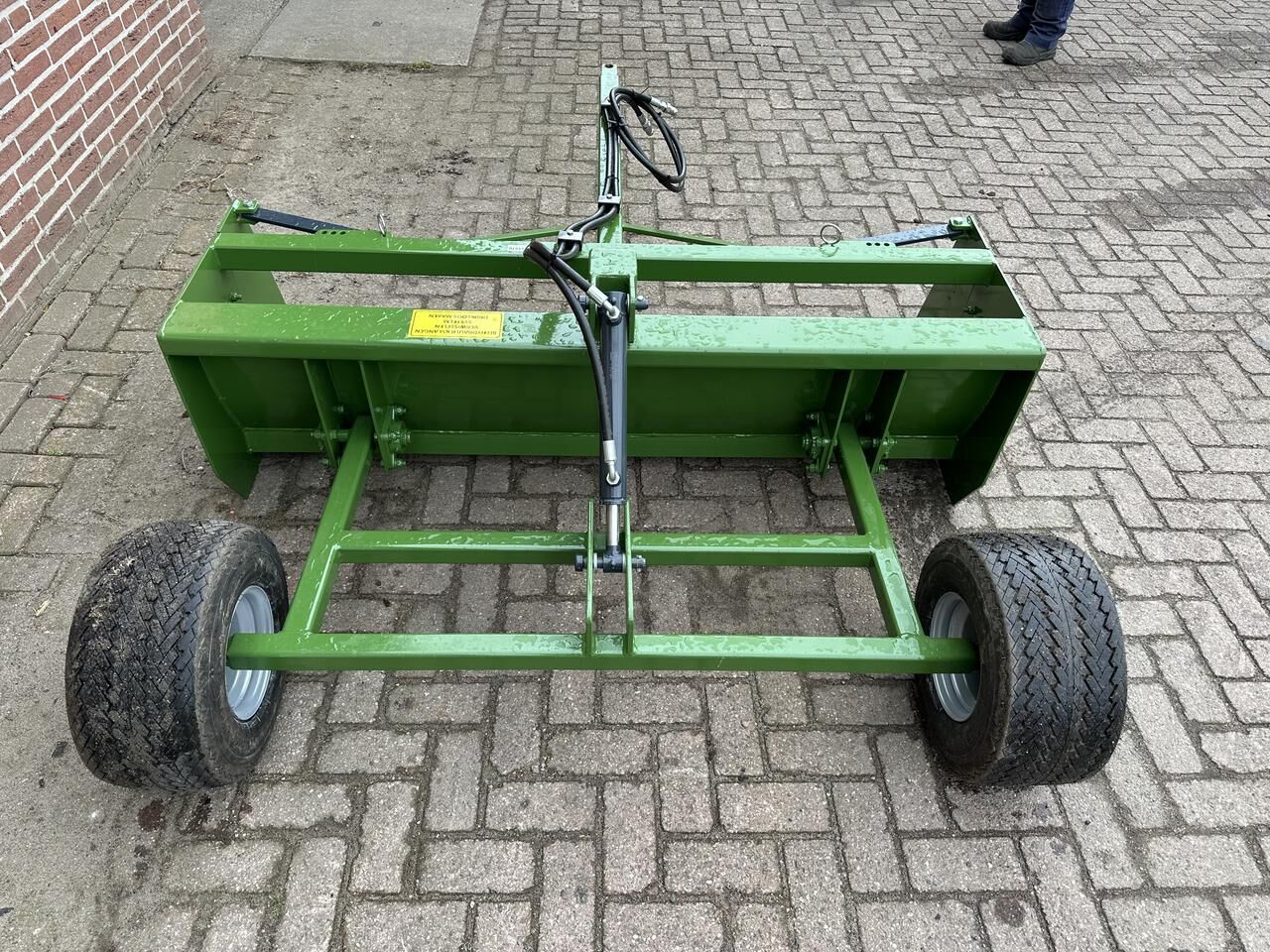 4 image