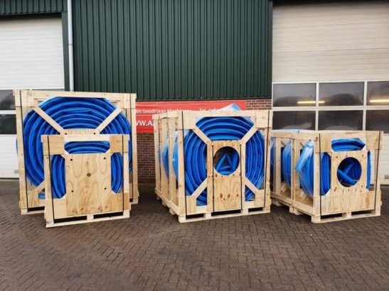 Grote voorraad nieuwe sleepslangen 4" - Nieuw grote voorraad nieuwe sleepslangen 4" - Nieuw 2022 1