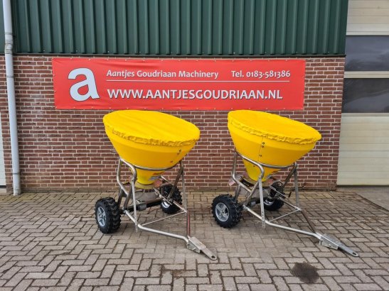 Zoutstrooier SW 300 met PE-bak Zoutstrooier SW 300 met PE-bak 2021 1 image 8