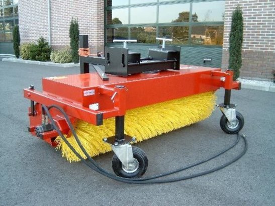 Heftruck/shovel veegmachine HEFTRUCK/SHOVEL veegmachine 1 image 2