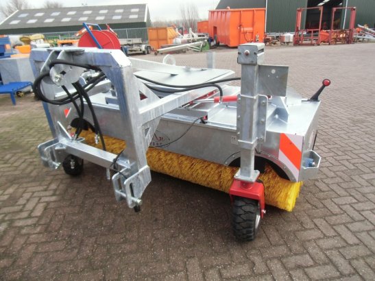 Loonwerkersveegmachine Loonwerkersveegmachine 1 image 12