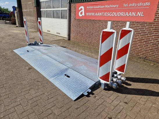 Leidingdrempel / road ramp Leidingdrempel / road ramp 2024 1 image 2