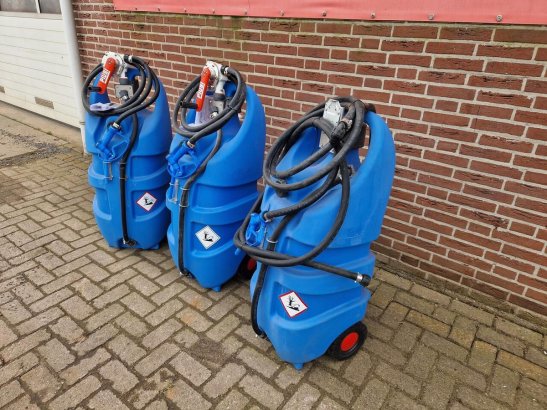 Mobiele kunststof tank voor AdBlue Mobiele kunststof tank voor AdBlue 1 image 3
